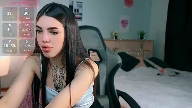Snapshot of molly_rettyy chatting on June 20, 3:53 am molly rettyy online show from June 20, 3:53 am