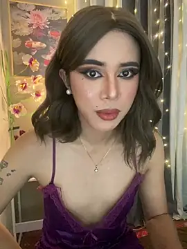 Snapshot of _Flirtyprincess_ chatting on April 27, 12:14 pm Flirtyprincess online show from April 27, 12:14 pm