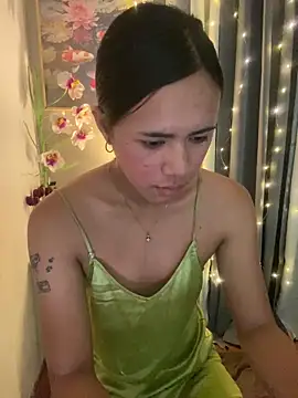 Snapshot of _Flirtyprincess_ chatting on May 9, 1:55 am Flirtyprincess online show from May 9, 1:55 am