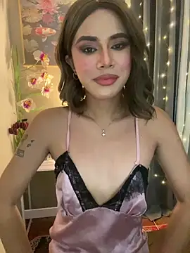 Snapshot of _Flirtyprincess_ chatting on May 9, 3:06 pm Flirtyprincess online show from May 9, 3:06 pm