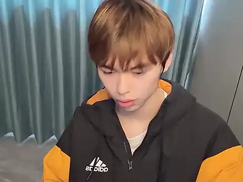 Snapshot of 88Xt chatting on March 31, 3:52 am 88Xt online show from March 31, 3:52 am