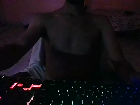 Snapshot of your_darkest_desire_ chatting on July 17, 9:16 am your darkest desire online show from July 17, 9:16 am