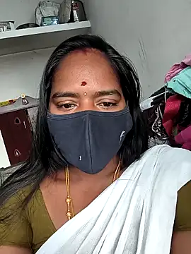 Snapshot of Tamil_Sangeetha chatting on April 12, 1:54 am Tamil Sangeetha online show from April 12, 1:54 am