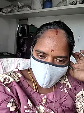 Snapshot of Tamil_Sangeetha chatting on April 15, 4:30 am Tamil Sangeetha online show from April 15, 4:30 am