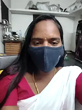 Snapshot of Tamil_Sangeetha chatting on April 15, 4:36 pm Tamil Sangeetha online show from April 15, 4:36 pm