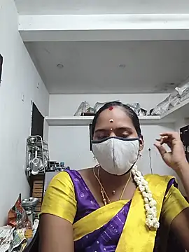 Snapshot of Tamil_Sangeetha chatting on June 10, 1:21 pm Tamil Sangeetha online show from June 10, 1:21 pm