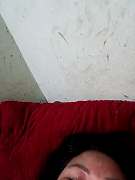 Snapshot of Monglan-c chatting on May 1, 6:23 pm Monglan-c online show from May 1, 6:23 pm