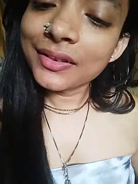 Snapshot of SweetTsAngel chatting on June 23, 3:37 am SweetTsAngel online show from June 23, 3:37 am