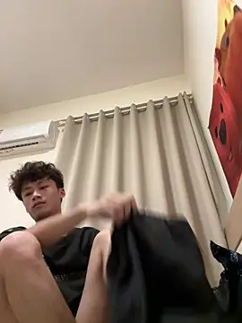 sexyboy-3525 online show from April 13, 4:07 am