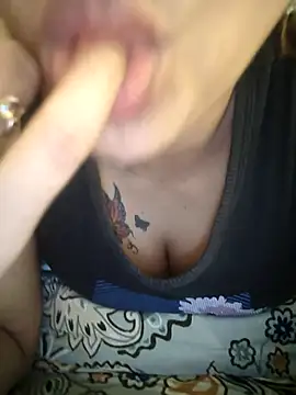 Snapshot of riyaa_sexyy chatting on July 18, 8:34 pm riyaa sexyy online show from July 18, 8:34 pm