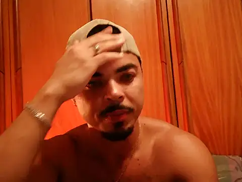 Snapshot of principebaiano chatting on April 3, 7:28 am principebaiano online show from April 3, 7:28 am