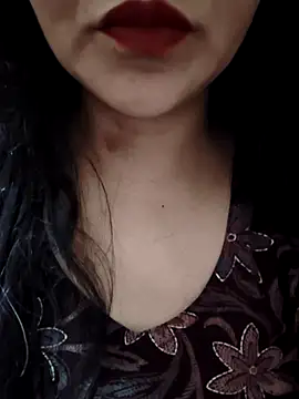 Snapshot of ZOYA_KHAN-123 chatting on May 1, 6:18 am ZOYA KHAN-123 online show from May 1, 6:18 am
