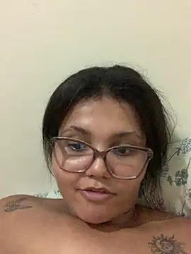 viviboraaaa online show from April 20, 12:46 am