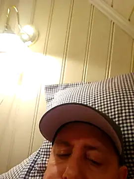 Hot Martin 48yrs online show from March 31, 7:36 pm