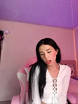 Snapshot of its_Lia_1 chatting on July 8, 8:02 pm its Lia 1 online show from July 8, 8:02 pm