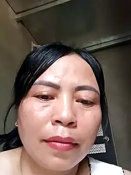 Snapshot of -Hami- chatting on April 9, 7:14 am -Hami- online show from April 9, 7:14 am