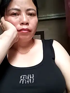 Snapshot of -Hami- chatting on April 13, 7:14 am -Hami- online show from April 13, 7:14 am