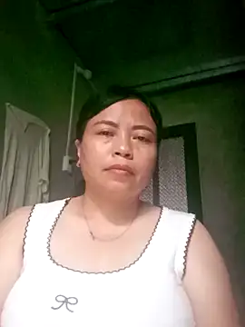 Snapshot of -Hami- chatting on May 1, 6:07 am -Hami- online show from May 1, 6:07 am