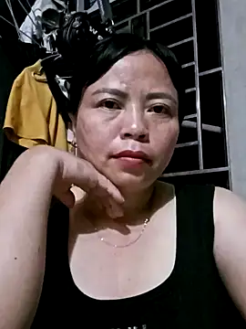 Snapshot of -Hami- chatting on May 2, 6:13 pm -Hami- online show from May 2, 6:13 pm
