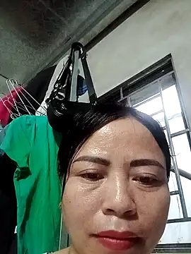 Snapshot of -Hami- chatting on May 6, 10:37 pm -Hami- online show from May 6, 10:37 pm