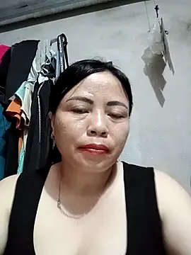 Snapshot of -Hami- chatting on May 9, 3:56 am -Hami- online show from May 9, 3:56 am