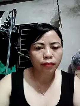Snapshot of -Hami- chatting on May 9, 5:18 pm -Hami- online show from May 9, 5:18 pm