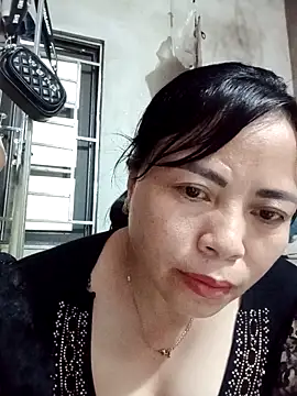 Snapshot of -Hami- chatting on May 12, 7:49 am -Hami- online show from May 12, 7:49 am