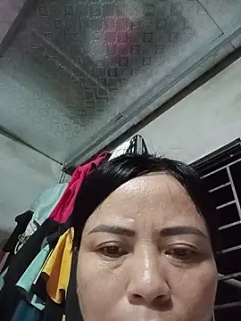 Snapshot of -Hami- chatting on May 16, 12:59 pm -Hami- online show from May 16, 12:59 pm