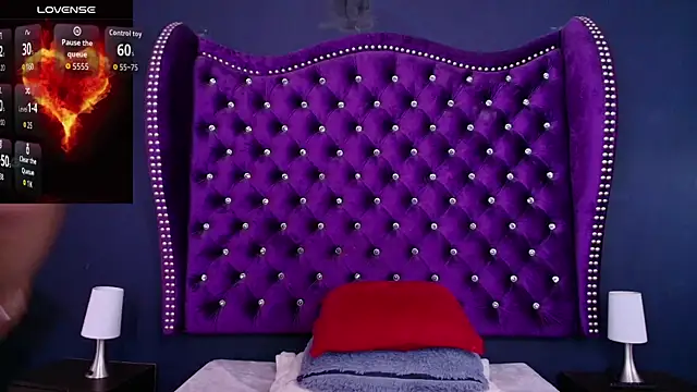 Snapshot of MistressNyx_ chatting on April 9, 1:05 pm MistressNyx online show from April 9, 1:05 pm
