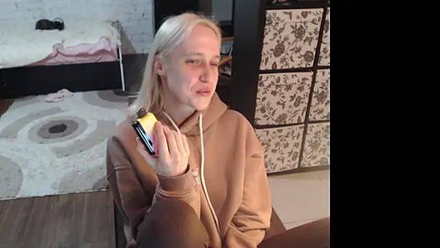 Snapshot of Sweet_hot_shrmp chatting on April 9, 6:46 pm Sweet hot shrmp online show from April 9, 6:46 pm