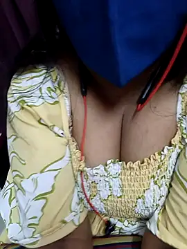 Snapshot of Tami-sonia chatting on March 30, 5:58 pm Tami-sonia online show from March 30, 5:58 pm