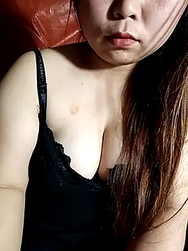 Snapshot of jas-cutle chatting on May 3, 9:59 am jas-cutle online show from May 3, 9:59 am