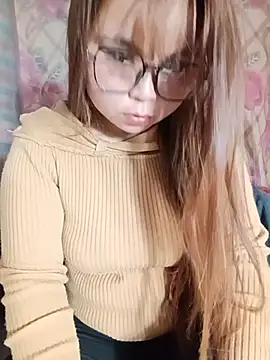 Snapshot of jas-cutle chatting on May 12, 10:18 pm jas-cutle online show from May 12, 10:18 pm