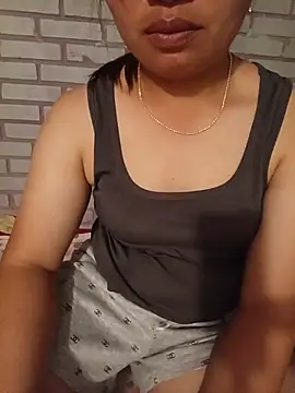 Snapshot of cat-kat chatting on June 4, 1:06 pm cat-kat online show from June 4, 1:06 pm