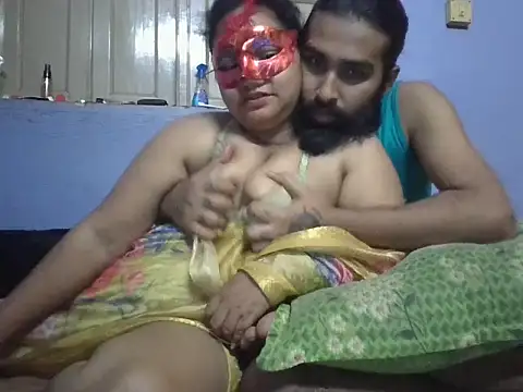 Naina1994 online show from May 14, 8:48 pm