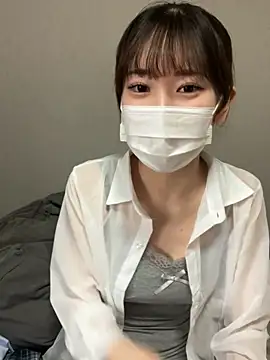 Snapshot of yuki2210 chatting on April 1, 2:34 am yuki2210 online show from April 1, 2:34 am