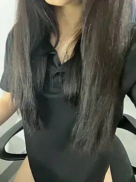 Annie nii online show from May 1, 8:57 pm
