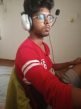 letsplaygame online show from May 13, 6:44 am