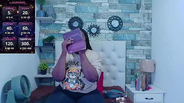 Skylernaomi online show from May 23, 1:48 pm