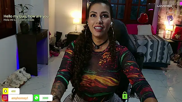 CocoaParadise  online show from May 26, 11:12 pm