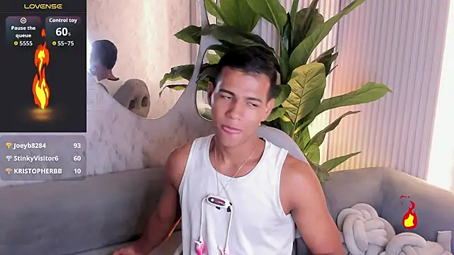 noahdark  online show from May 3, 12:16 am