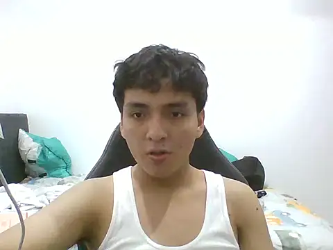 boynovaa online show from May 7, 11:54 pm