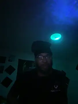 Coolguydope online show from April 18, 7:23 am