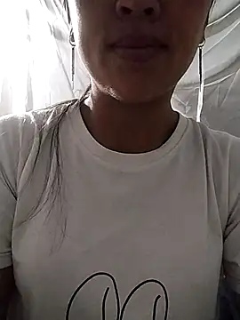 Snapshot of Lisa-aa chatting on April 16, 10:34 pm Lisa-aa online show from April 16, 10:34 pm