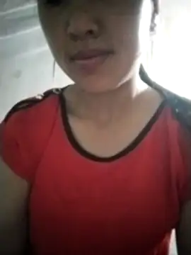 Snapshot of Lisa-aa chatting on April 18, 10:32 pm Lisa-aa online show from April 18, 10:32 pm