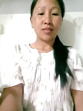 Snapshot of Lisa-aa chatting on May 7, 10:26 pm Lisa-aa online show from May 7, 10:26 pm