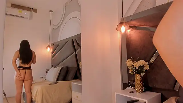 Chloee Parkerr online show from April 27, 3:59 am