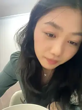 Snapshot of Shanshan_1267 chatting on April 15, 2:35 pm Shanshan 1267 online show from April 15, 2:35 pm