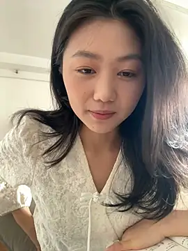 Snapshot of Shanshan_1267 chatting on May 10, 2:06 am Shanshan 1267 online show from May 10, 2:06 am