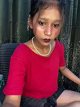 Snapshot of Cutiepie- chatting on April 18, 6:01 pm Cutiepie- online show from April 18, 6:01 pm